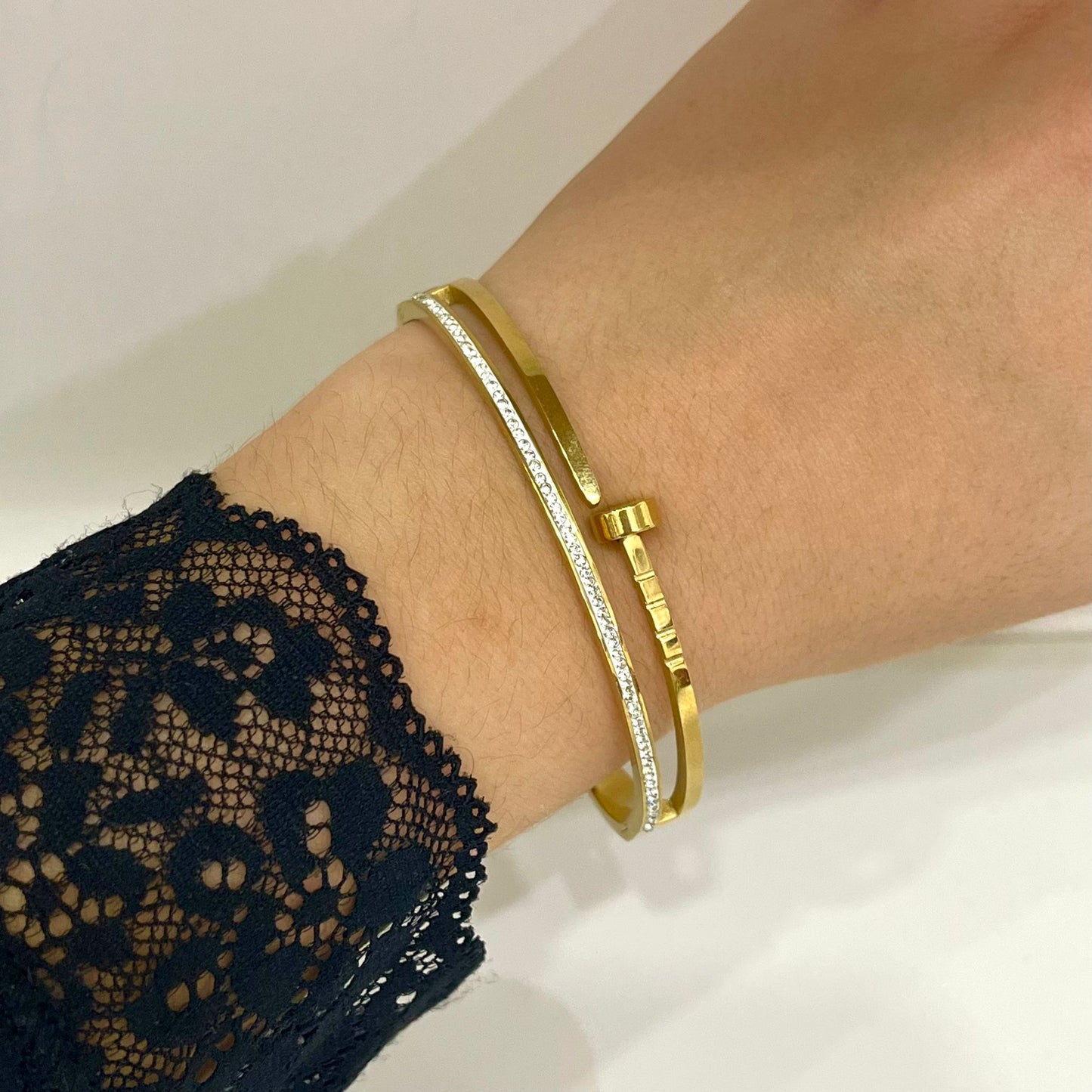Pulsera Rígida Clavo