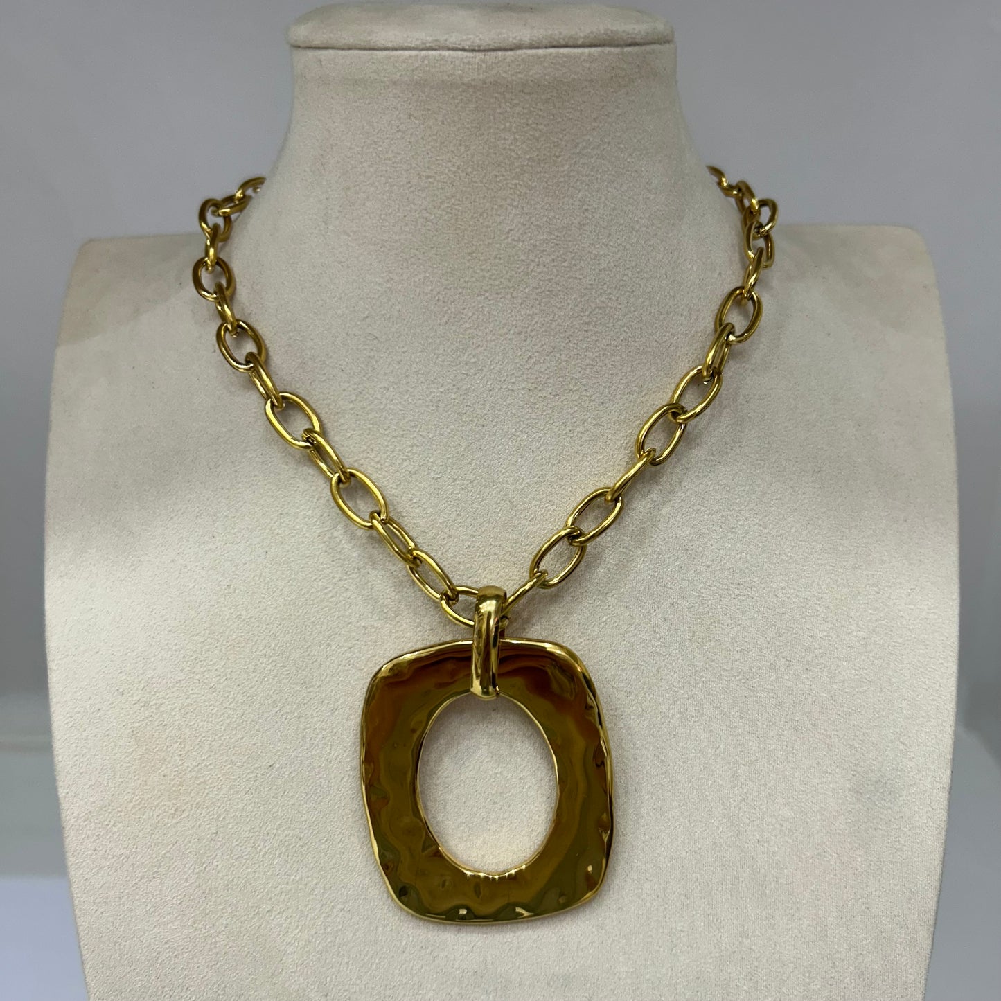 Collar Yasmín