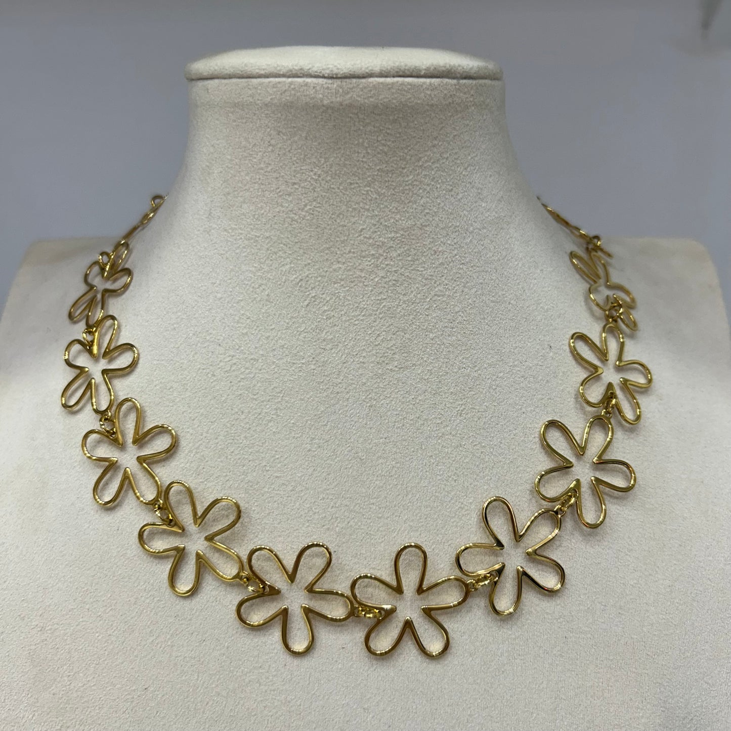 Collar Flora