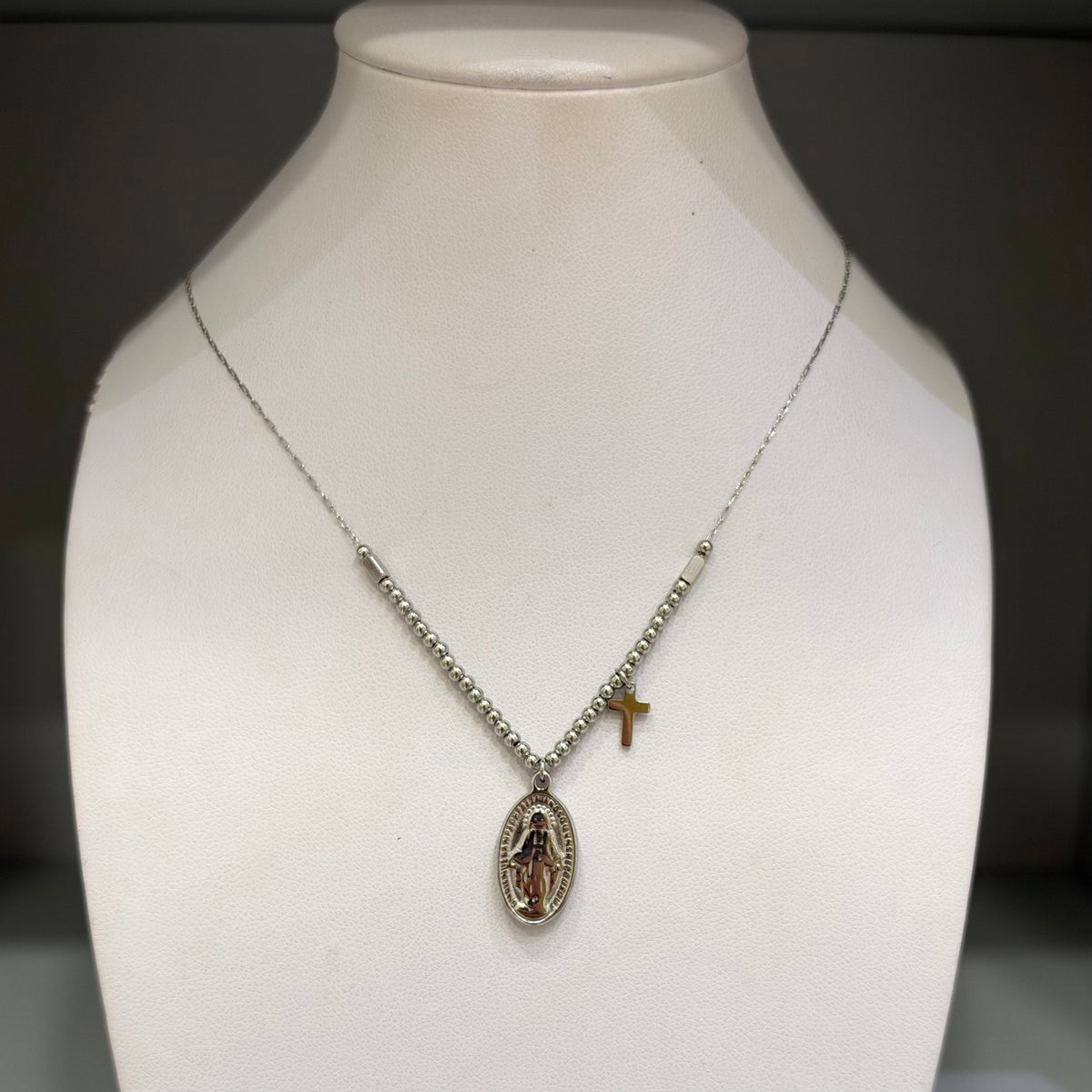 Collar Virgen Punto