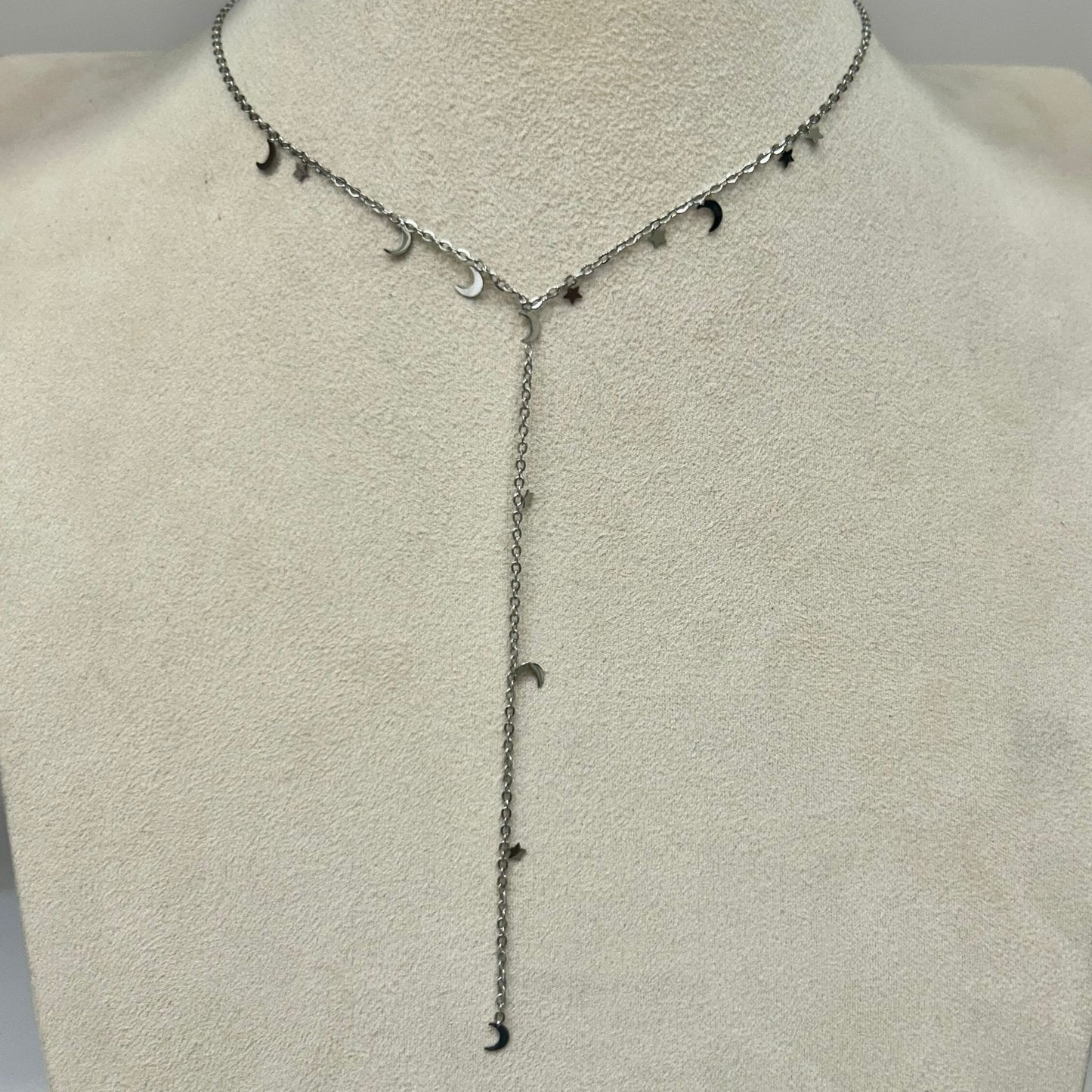 Collar Moon