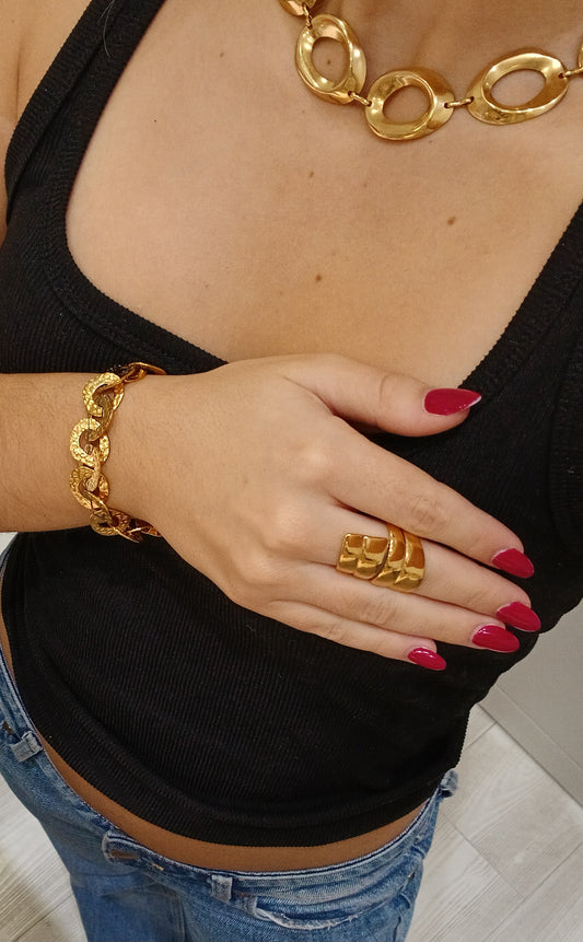 Pulsera besos de oro