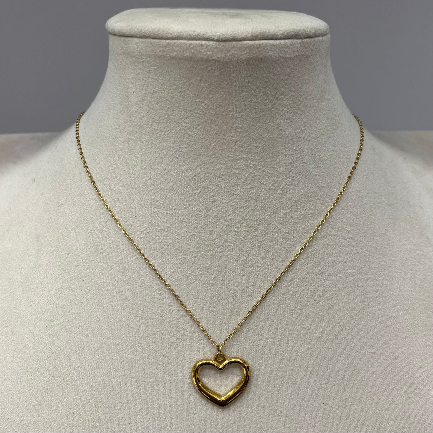 Collar Corazón Vacío