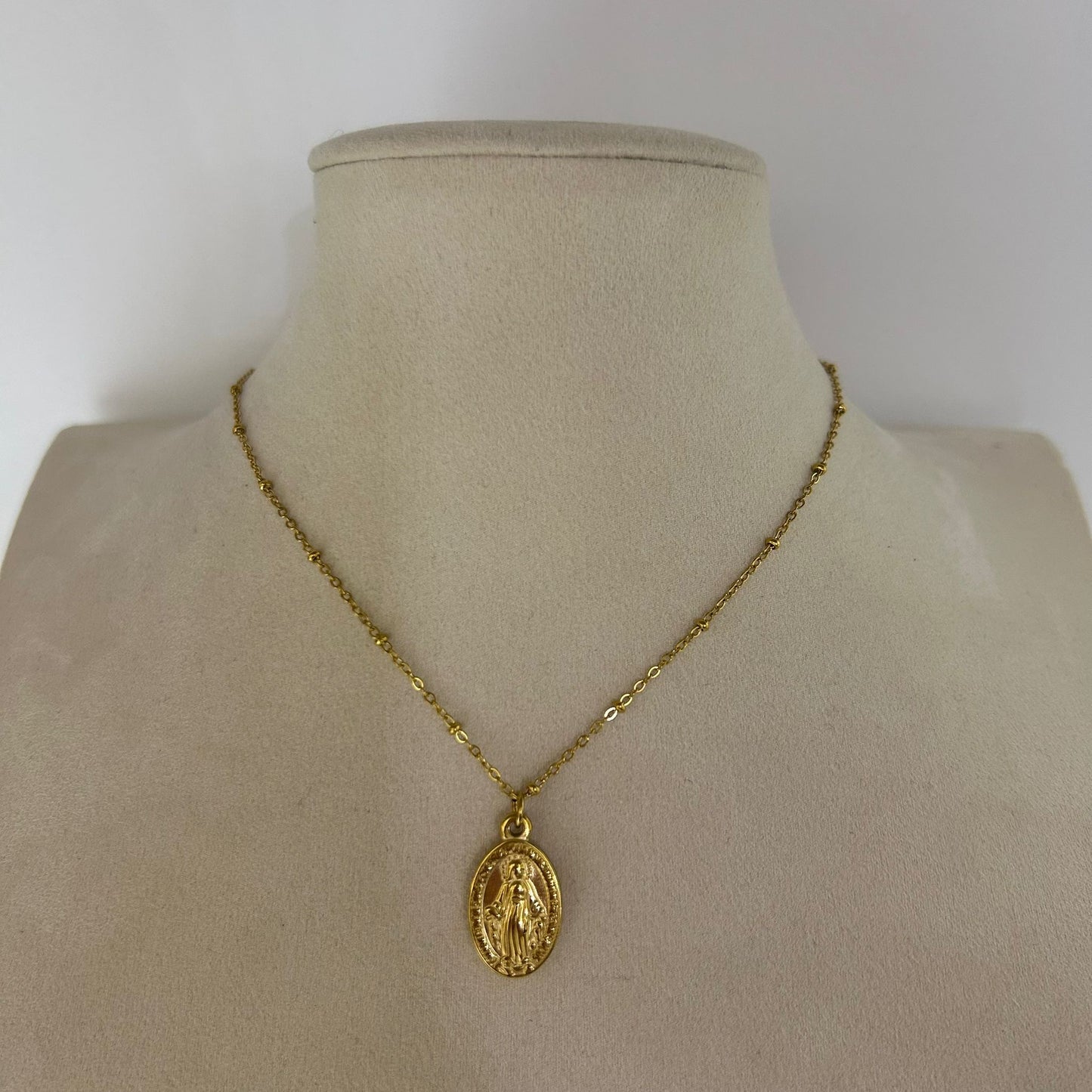 Collar Medalla Virgen Pequeño