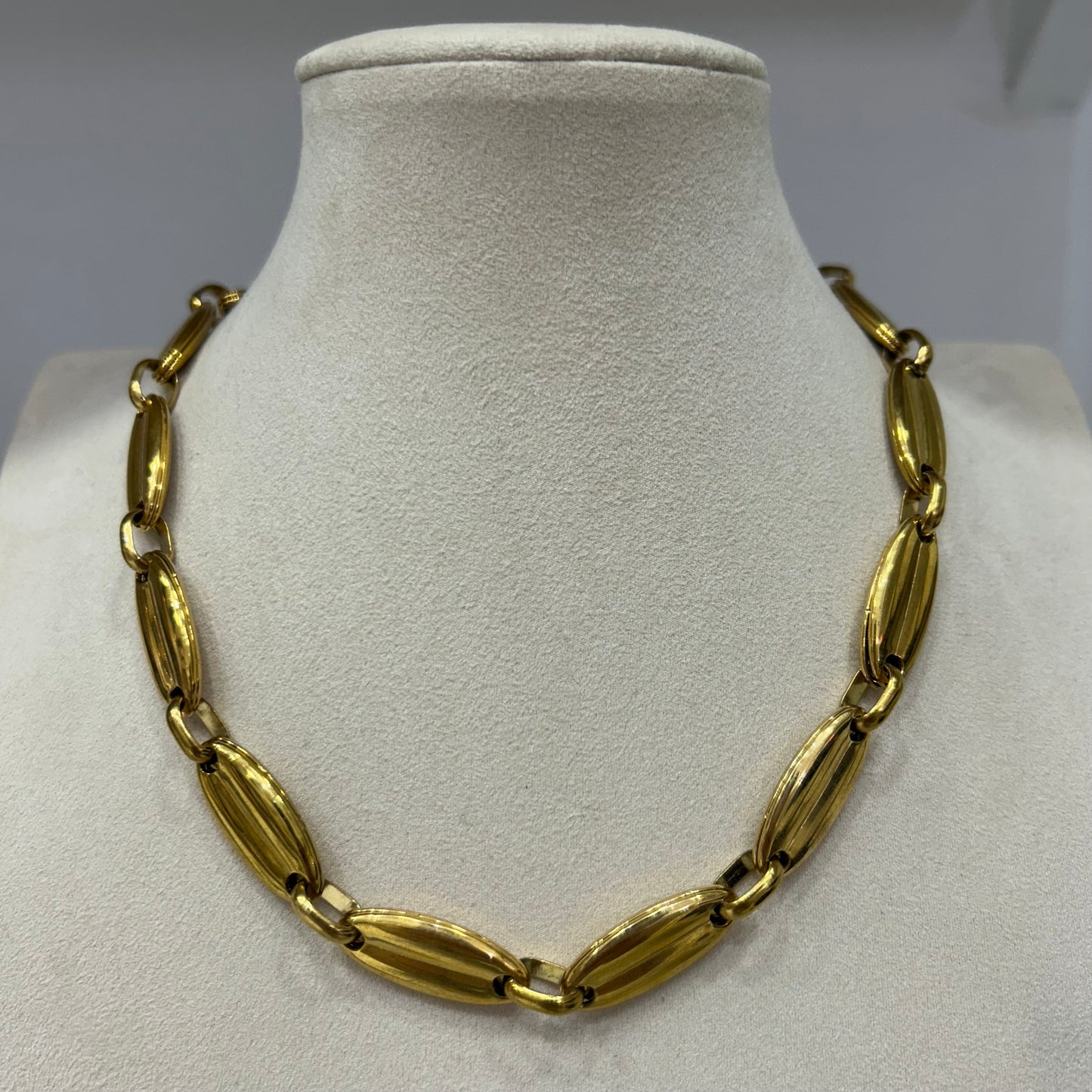 Collar Daniela