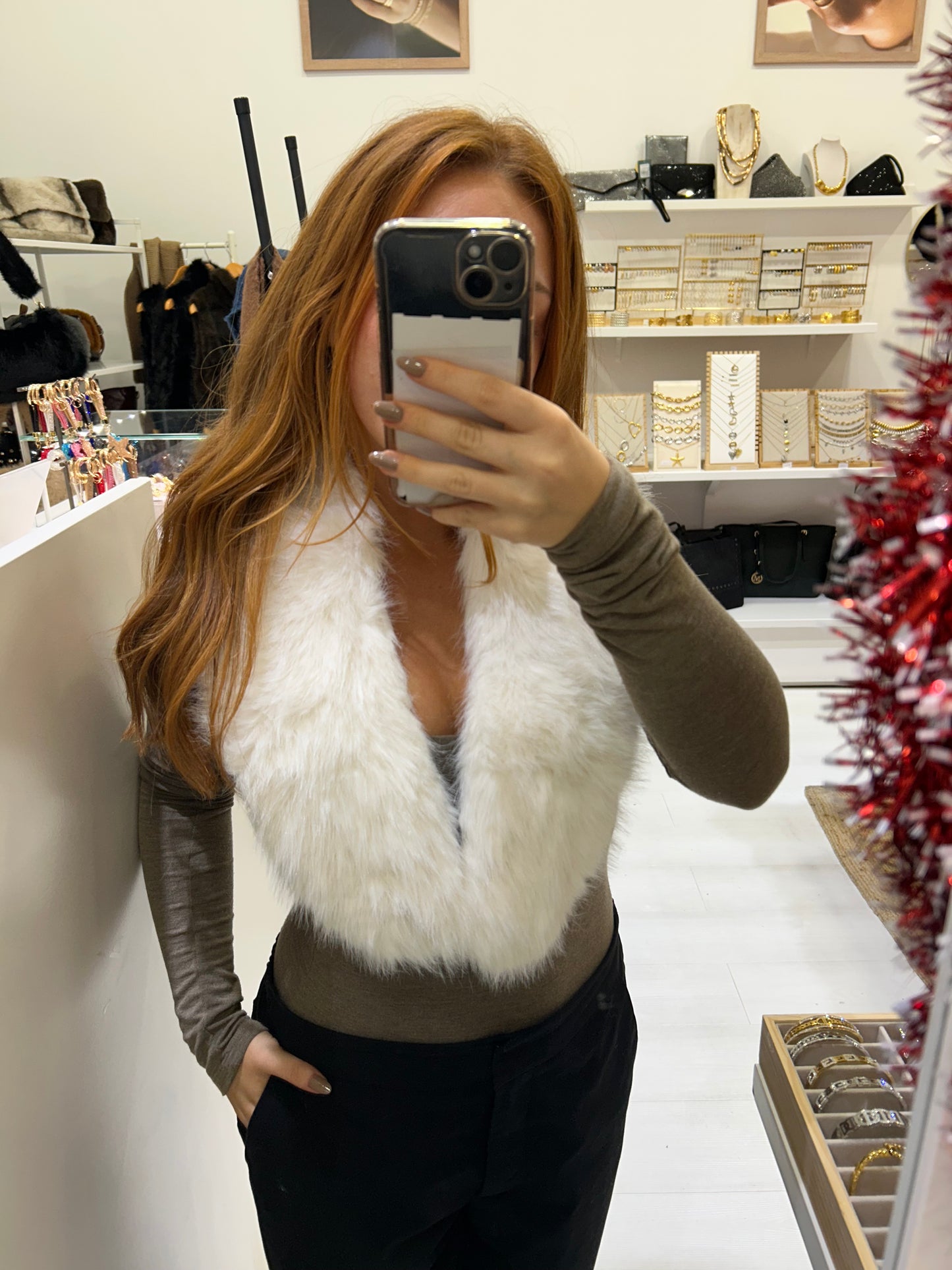 Cuello de Pelo Blanco