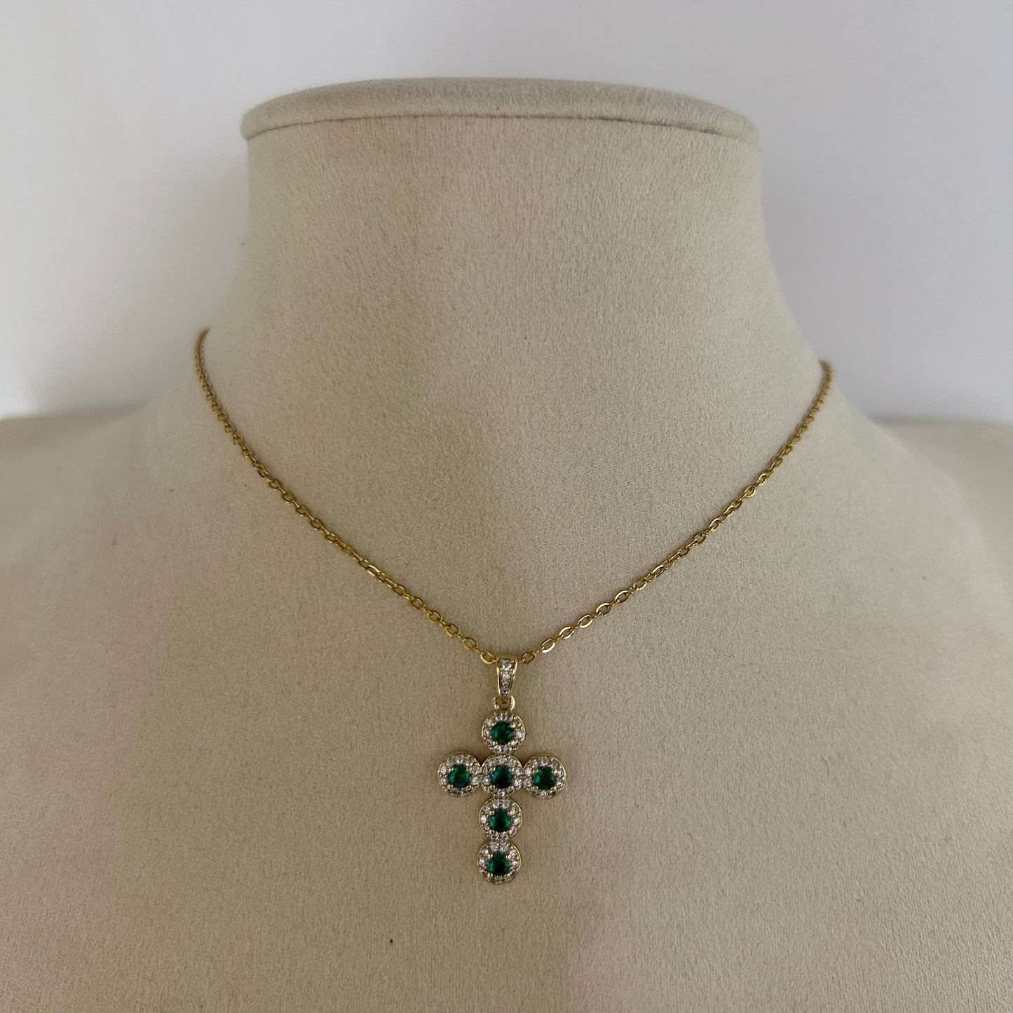 Collar Cruz Bordeado