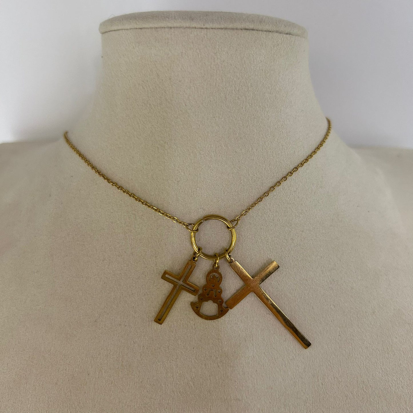 Collar Cruz 3