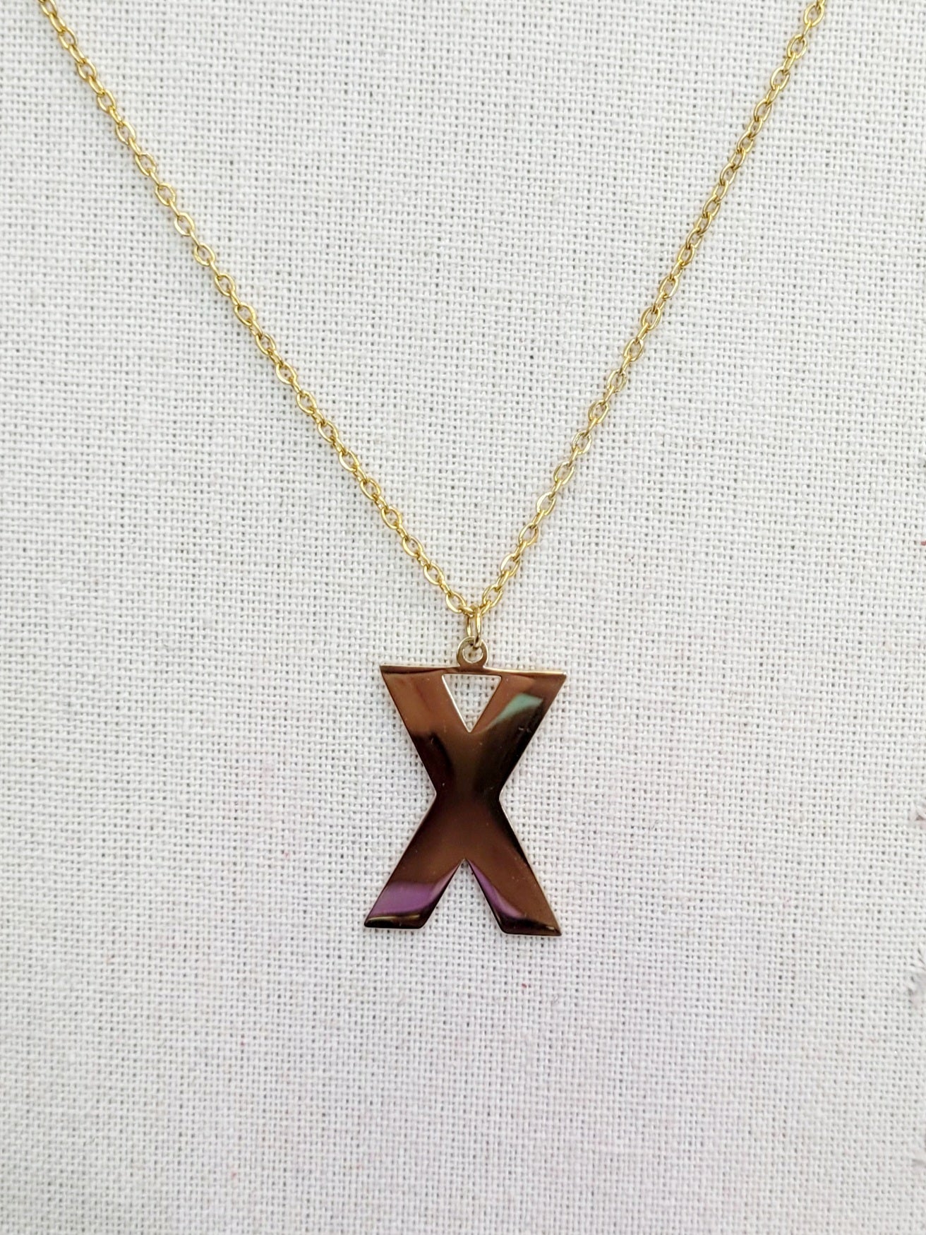 Collar Letras Grandes