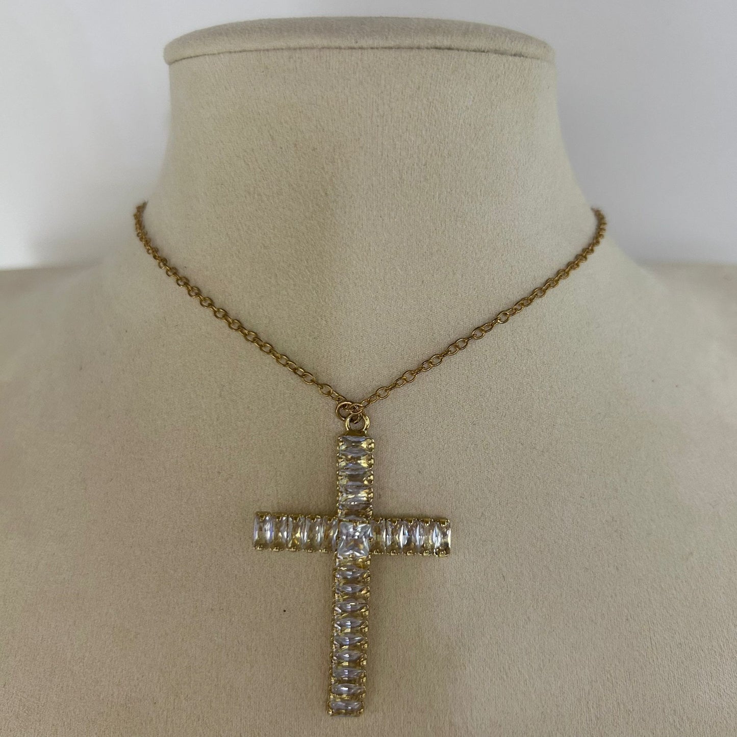 Collar Cruz Zigzag