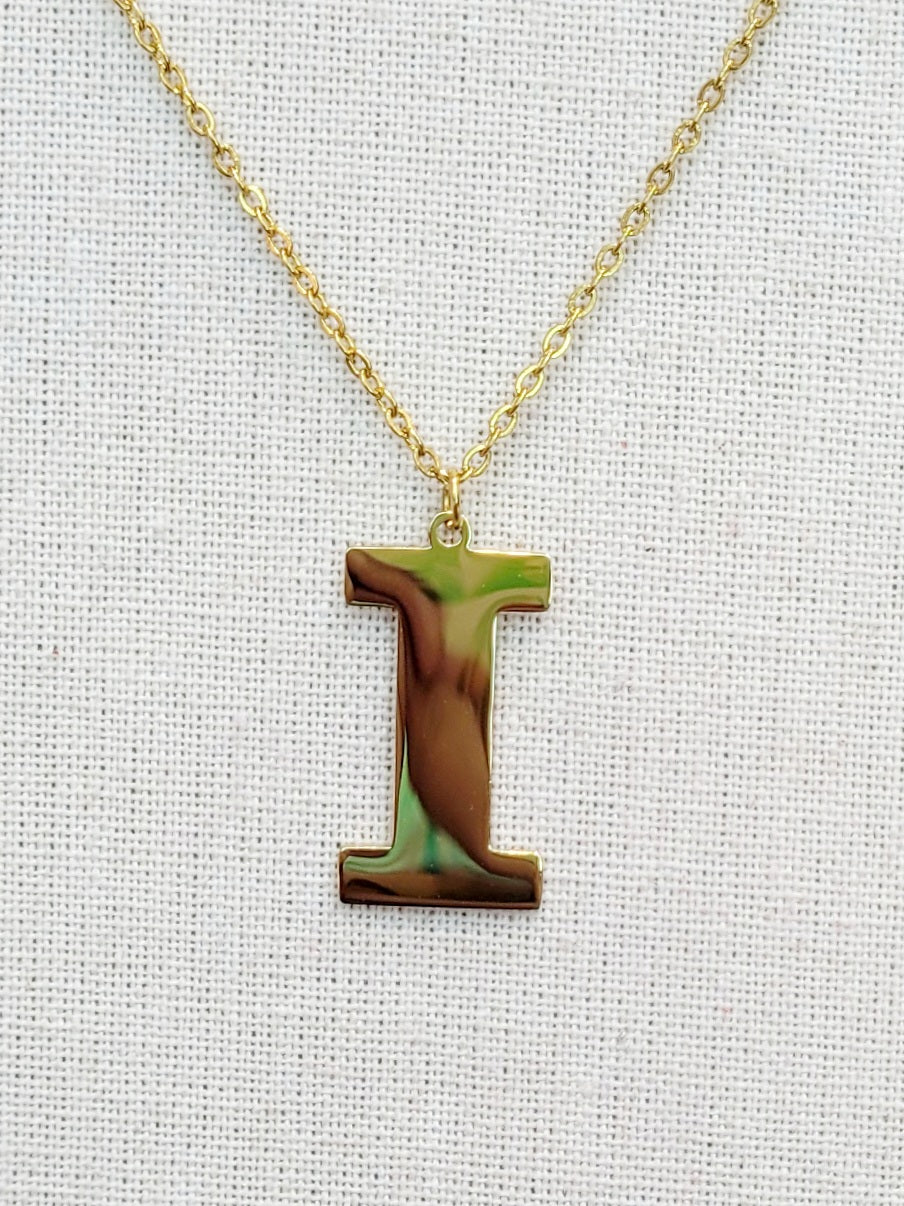 Collar Letras Grandes