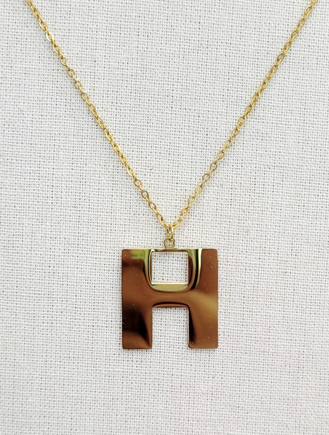Collar Letras Grandes