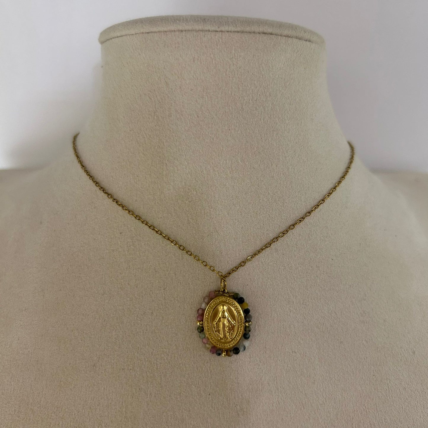 Collar Medalla Perlas