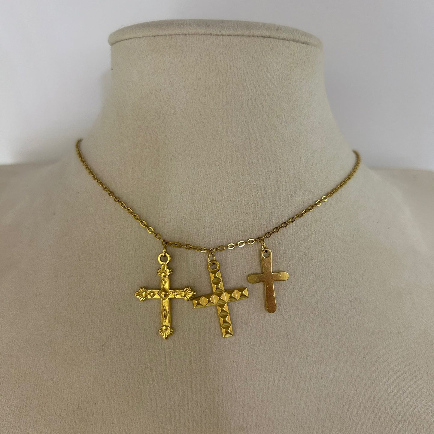 Collar Cruz Triple